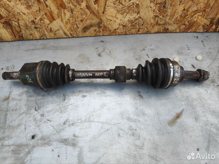 Mitsubishi Legnum Galant привод передний левый