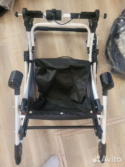Инвалидная коляска