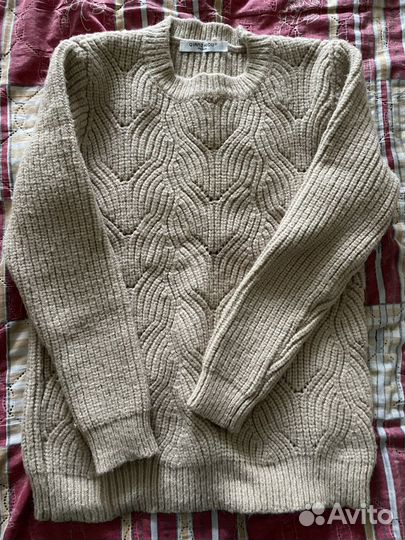 Свитер женский