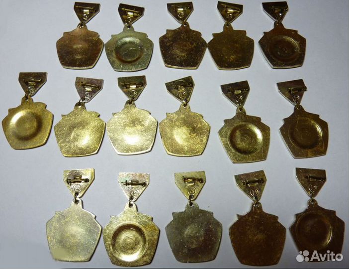 60 лет СССР Полный Набор 16 значков 15 Республик