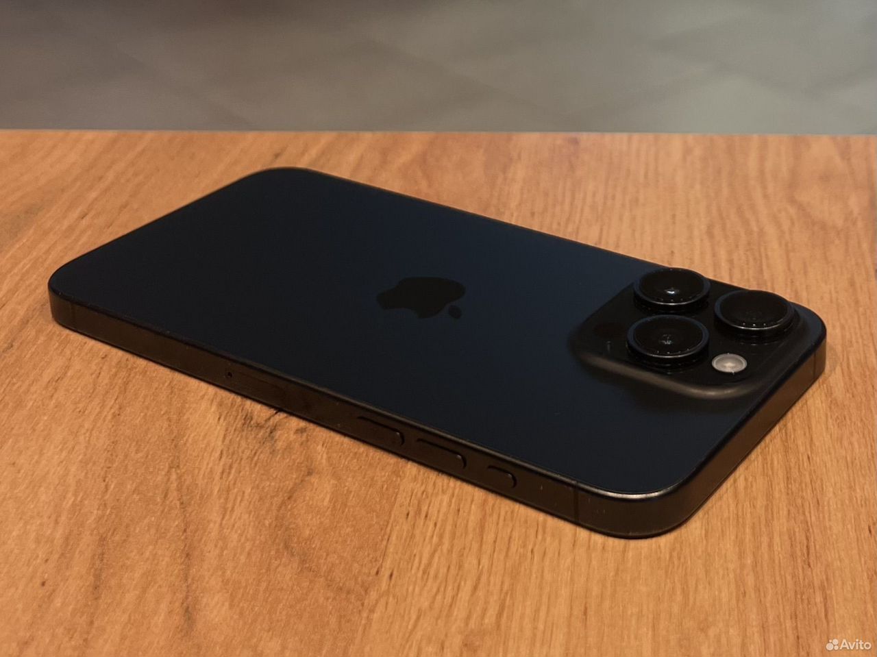 iPhone 15 Pro, 256 ГБ