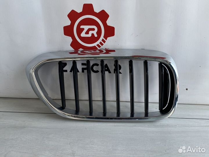 BMW 5 G30 G31 Решетка радиатора правая