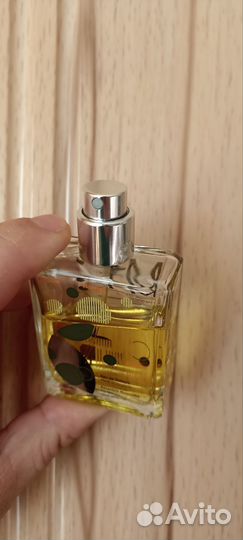 Molecule 01 + mandarin