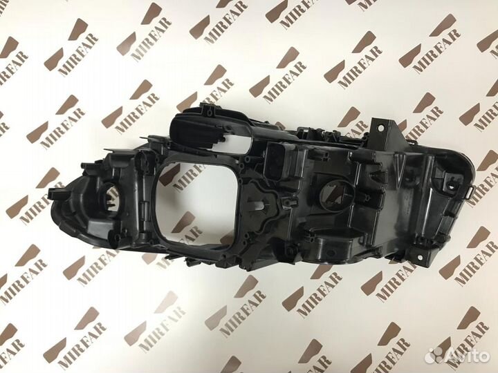 Правый корпус фары BMW 5 F10 2013-2017 Рестайлинг