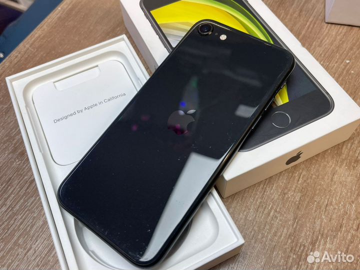 iPhone SE (2020), 64 ГБ