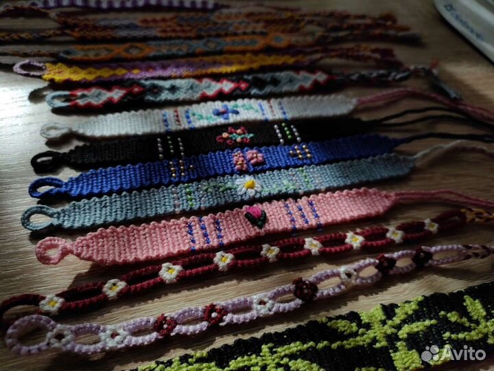 Браслет фенечка из мулине