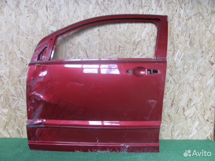 Дверь передняя левая Dodge Caliber