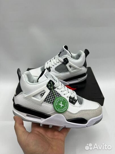 Кроссовки Nike Air Jordan 4