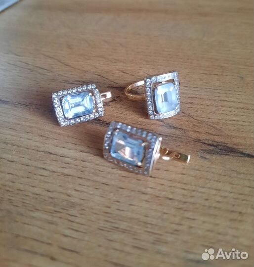 Золотые серьги и кольцо комлекты