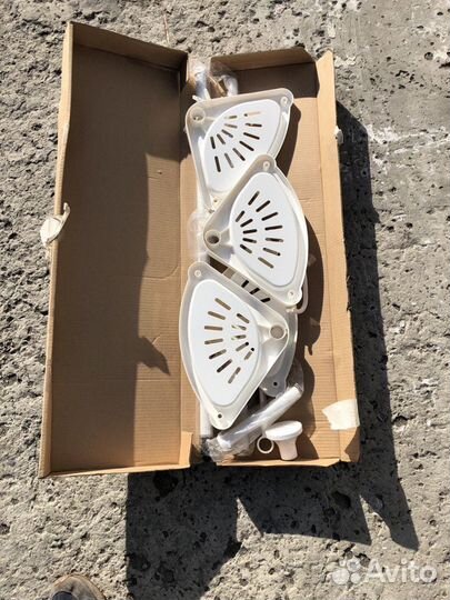 Угловая полка в ванную Икея