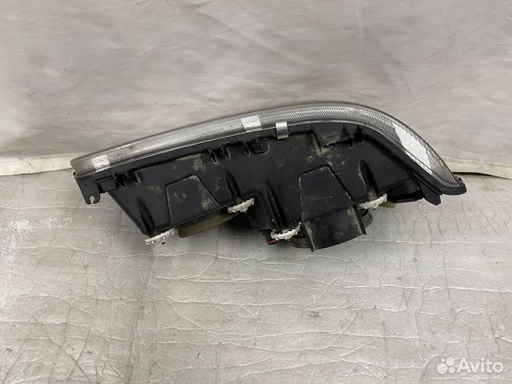 Фара правая DAF XF 105