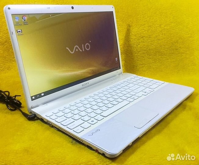 Ноутбук Sony Vaio i3 8Gb SSD+HDD GT410M
