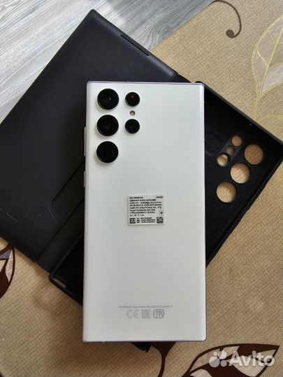 Samsung Galaxy S22 Ultra, 12/256 ГБ