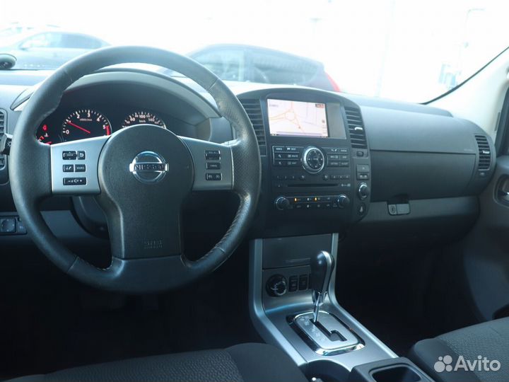 Nissan Pathfinder 2.5 AT, 2012, 203 361 км