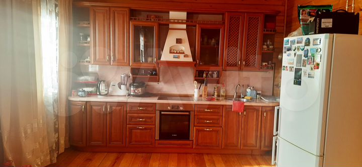 Дом 205 м² на участке 8 сот.