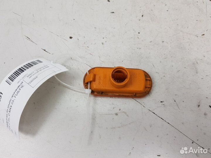 Повторитель поворота в крыло передний Ford Focus