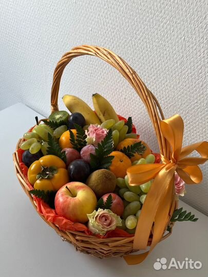 Корзинка фруктов; Букет из фруктов