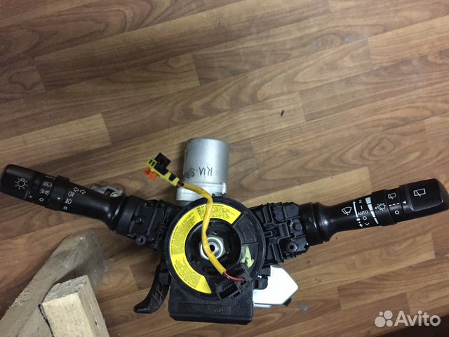 Переключатель под рулевой Kia Sportage 2010 - 2015