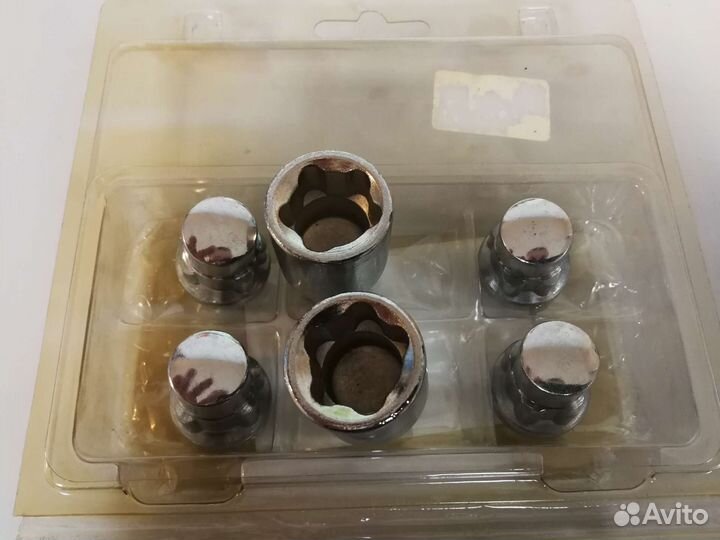 Гайки колеса секретные M14х1.50х34