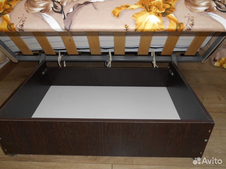 Диван Стилистика