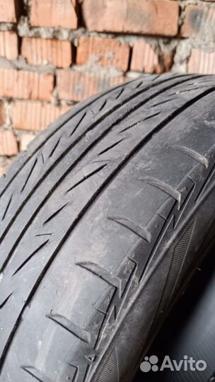 Bridgestone MY-02 Sporty Style 215/55 R17 94V
