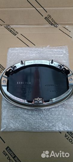 Эмблема Toyota Fortuner 75310-0K160