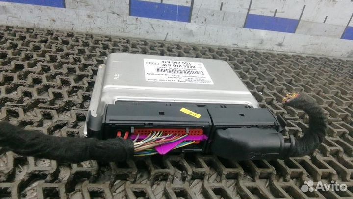 Блок управления подвеской Audi Q7