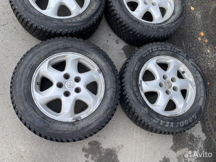 Колеса в сборе 16 5/114,3 - 215/65 R16