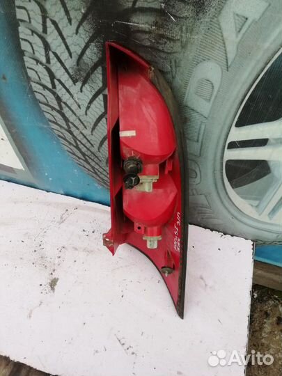 Фонарь задний правый Форд Фокус1