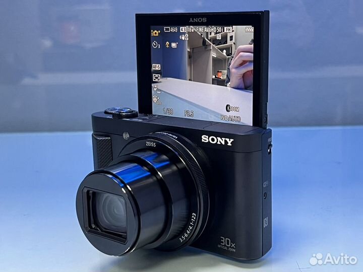Компактный фотоаппарат Sony Cyber-shot HX90