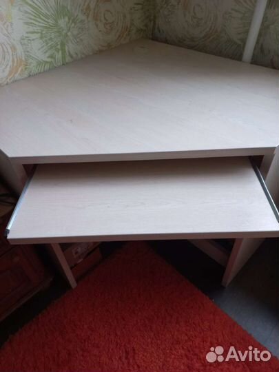 Компьютерный стол