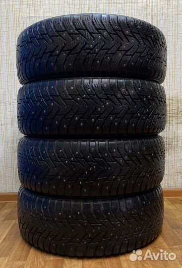 Nokian Tyres Hakkapeliitta 8 215/65 R16