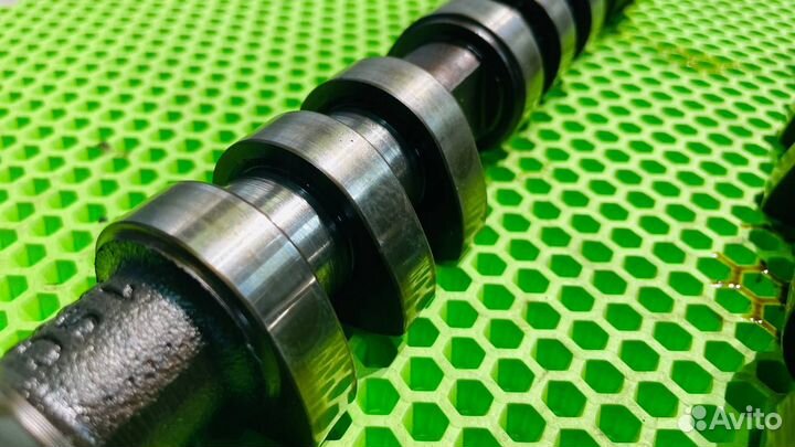 Распредвал выпускной Audi A6 C6 (2006) BBJ