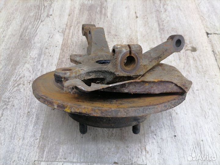 Кулак поворотный передний правый Daewoo Matiz M100