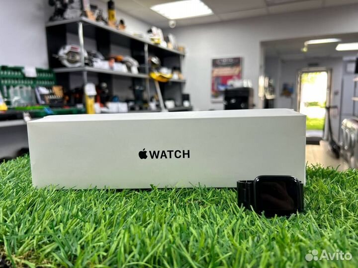 Смарт часы Apple Watch Series SE Gen 1