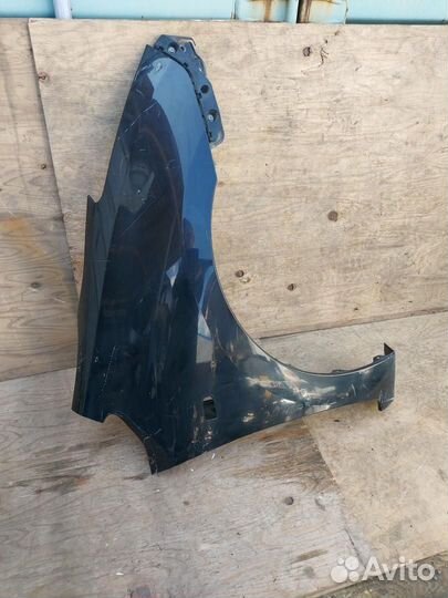 Крыло переднее правое Toyota Prius 2 NHW20 2003