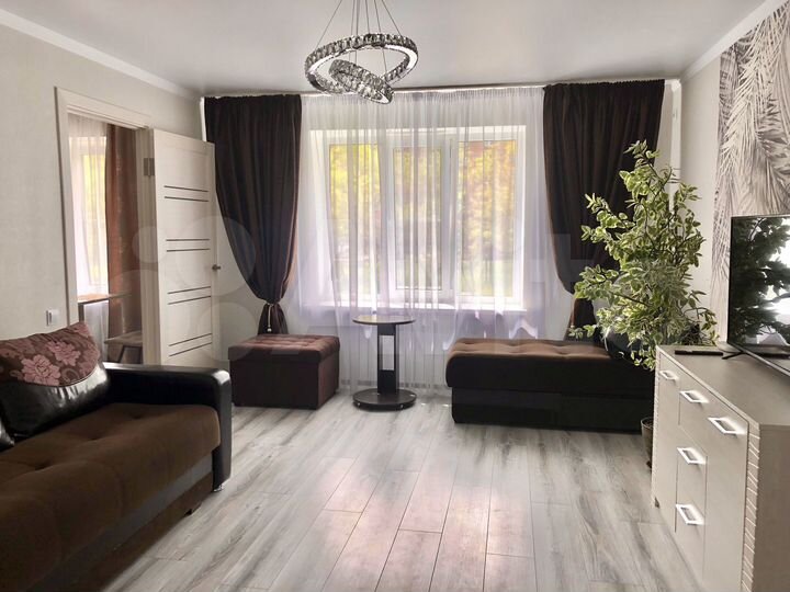 2-к. квартира, 55 м², 1/7 эт.