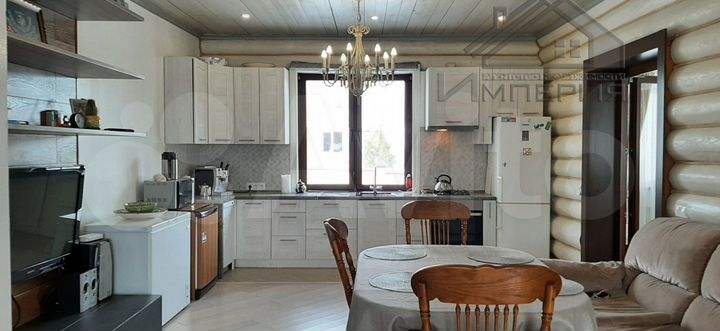 Коттедж 265 м² на участке 15 сот.