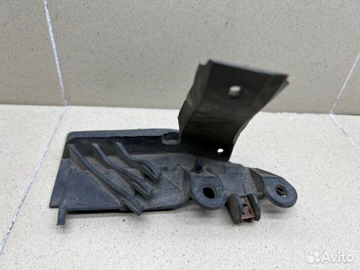 Брызговик задний правый Volkswagen Jetta 2006-2011