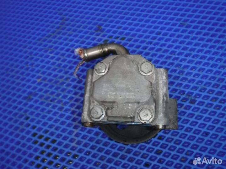 Насос гур Ford Fiesta A9JA 2003