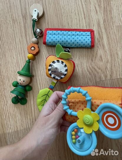 Развивающие игрушки с рождения и до 1 года