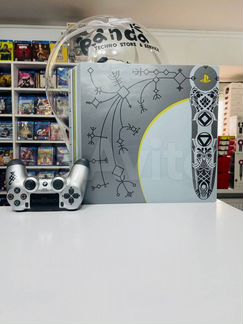 PS4 Pro 1TB Limited Edition God of War