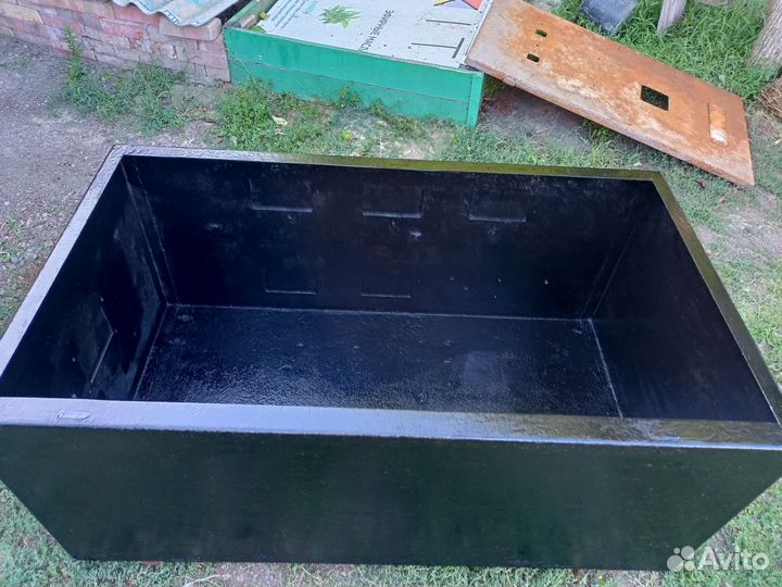 Ящик металлический