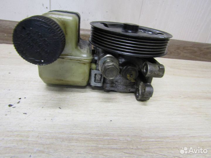 Насос гур Mazda CX7 2,3 л L3