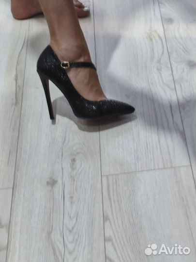 Туфли женские 38 размер черные