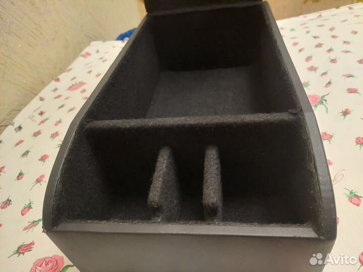 Подлокотник на заднее сиденье авто, универсальный