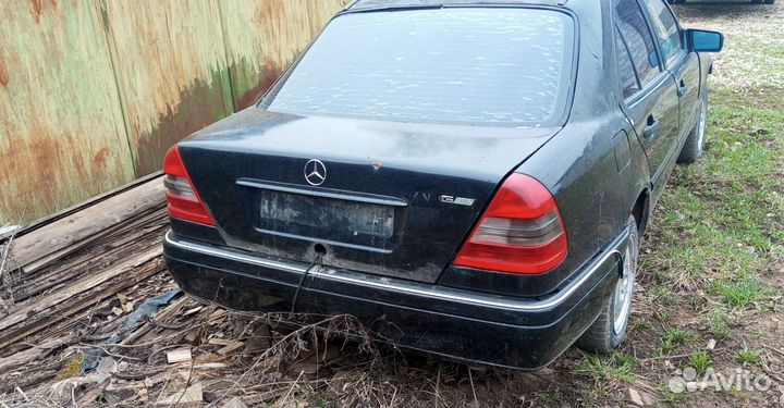 LADA 4x4 (Нива) 1.6 МТ, 1997, 145 965 км