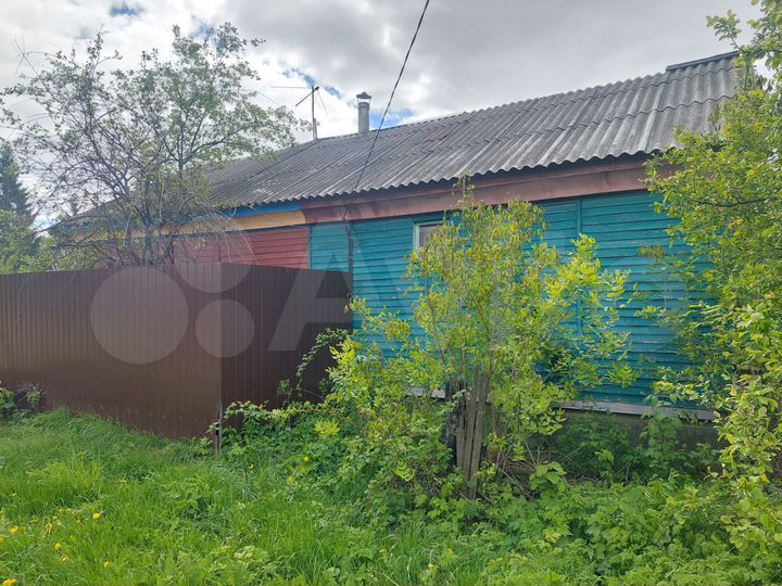 Дом 30 м² на участке 8 сот.