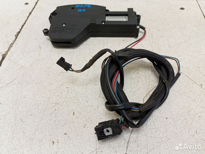 Моторчик подголовника