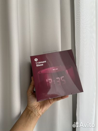 Умная колонка яндекс алиса мини с часами